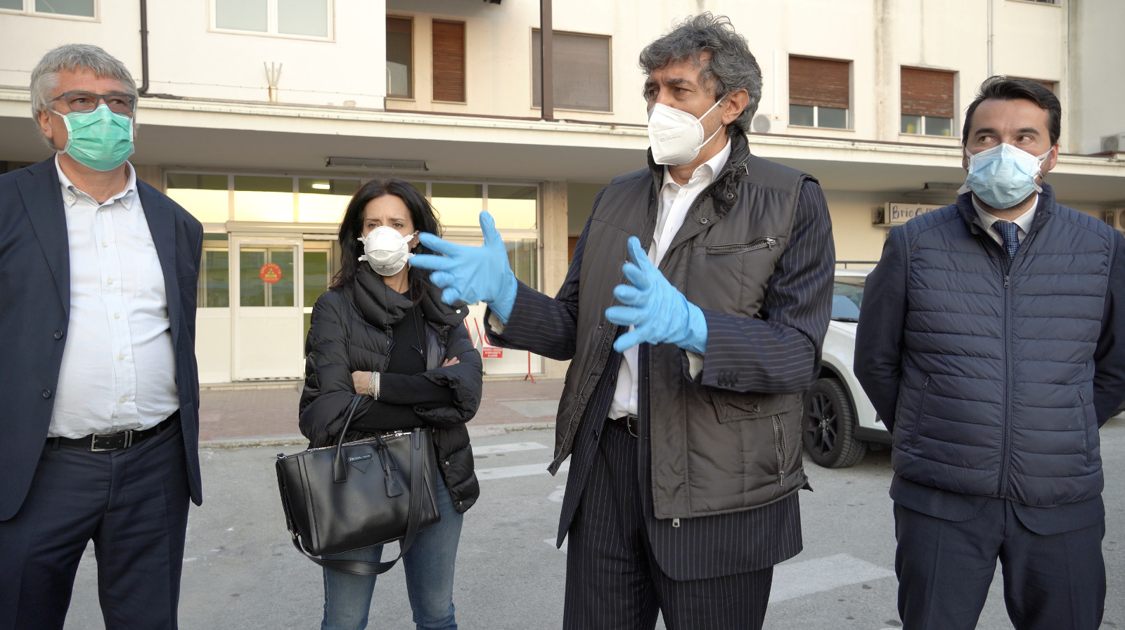 Il Presidente Marsilio in visita al Covid Hospital di Atessa: “Un investimento che dà forza per il futuro”