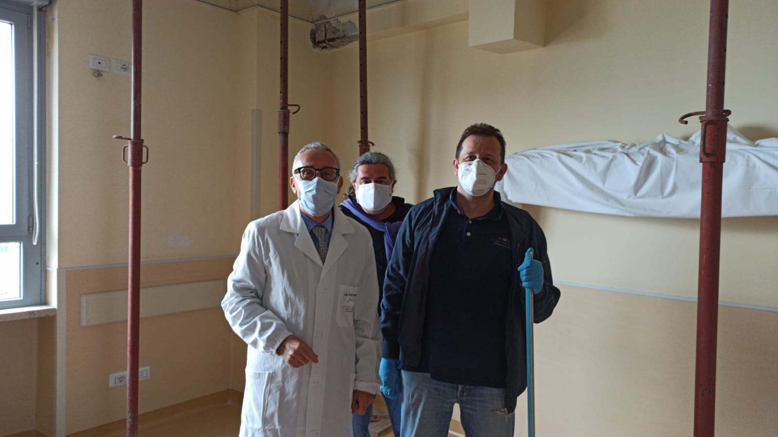 Crollo di un controsoffitto in Chirurgia, all’ospedale di Vasto tecnici al lavoro per gli interventi di consolidamento