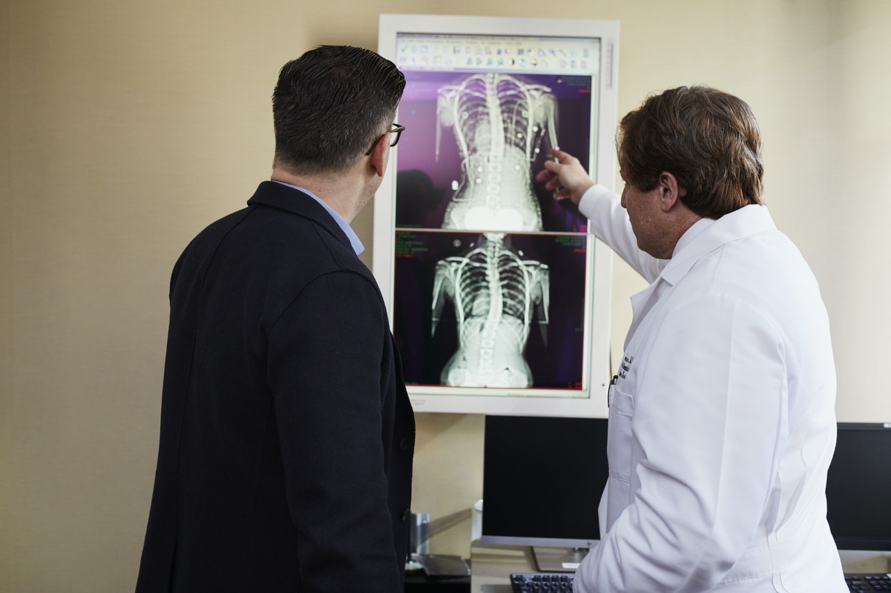 Orari prolungati e prestazioni extra dei professionisti, ecco il piano Asl per recuperare oltre 37mila esami e visite sospese per Covid-19