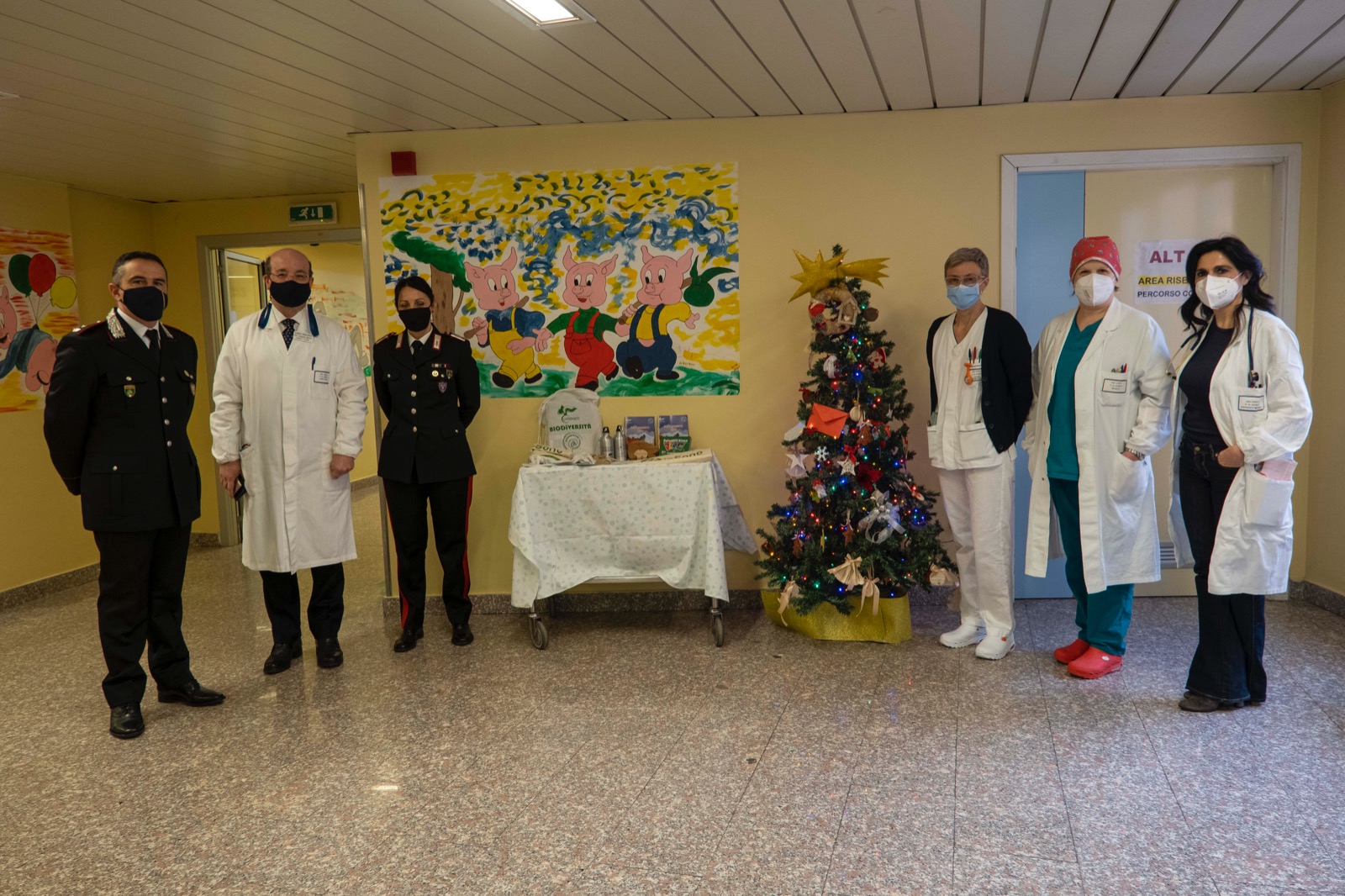 Alla Pediatria dell’ospedale di Chieti arriva la “Befana della biodiversità” dei Carabinieri