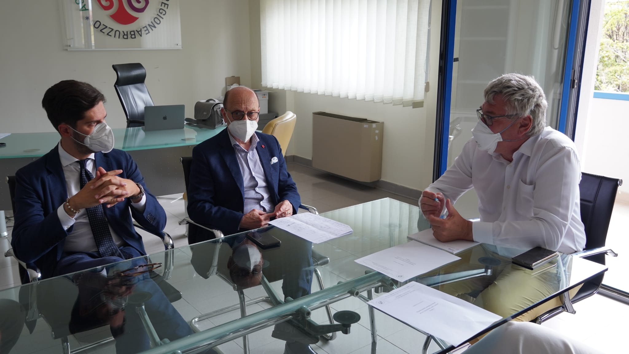 Calano i contagi in provincia di Chieti, la Asl riorganizza la rete delle vaccinazioni e tamponi. Si pensa già al prossimo autunno per essere pronti a un’eventuale ripresa della pandemia