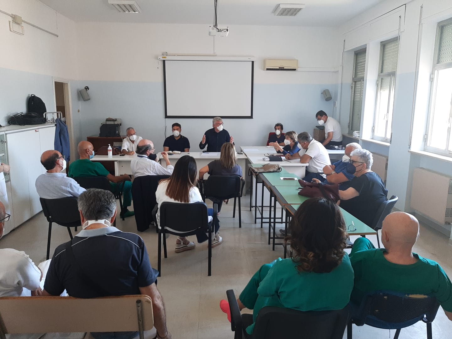 Il direttore generale della Asl, Thomas Schael, in ospedale a Lanciano per un incontro con i primari. In Ginecologia via ai lavori per 4,5 milioni di euro