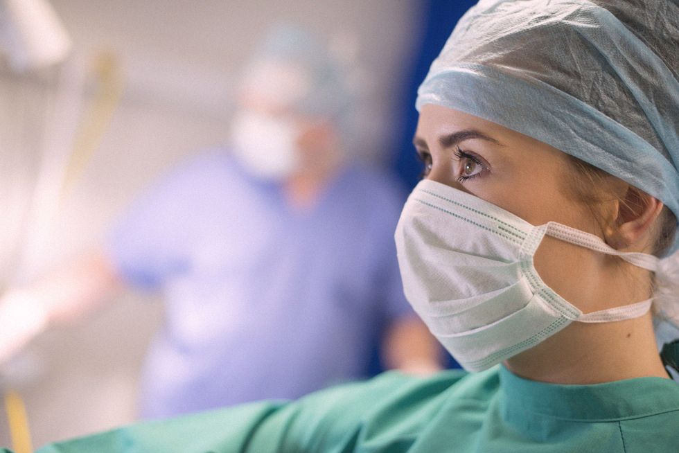 La Asl di Chieti ha stabilizzato 20 infermieri. In servizio a tempo indeterminato da martedì prossimo. Altra “finestra” per quanti matureranno i requisiti a fine 2020