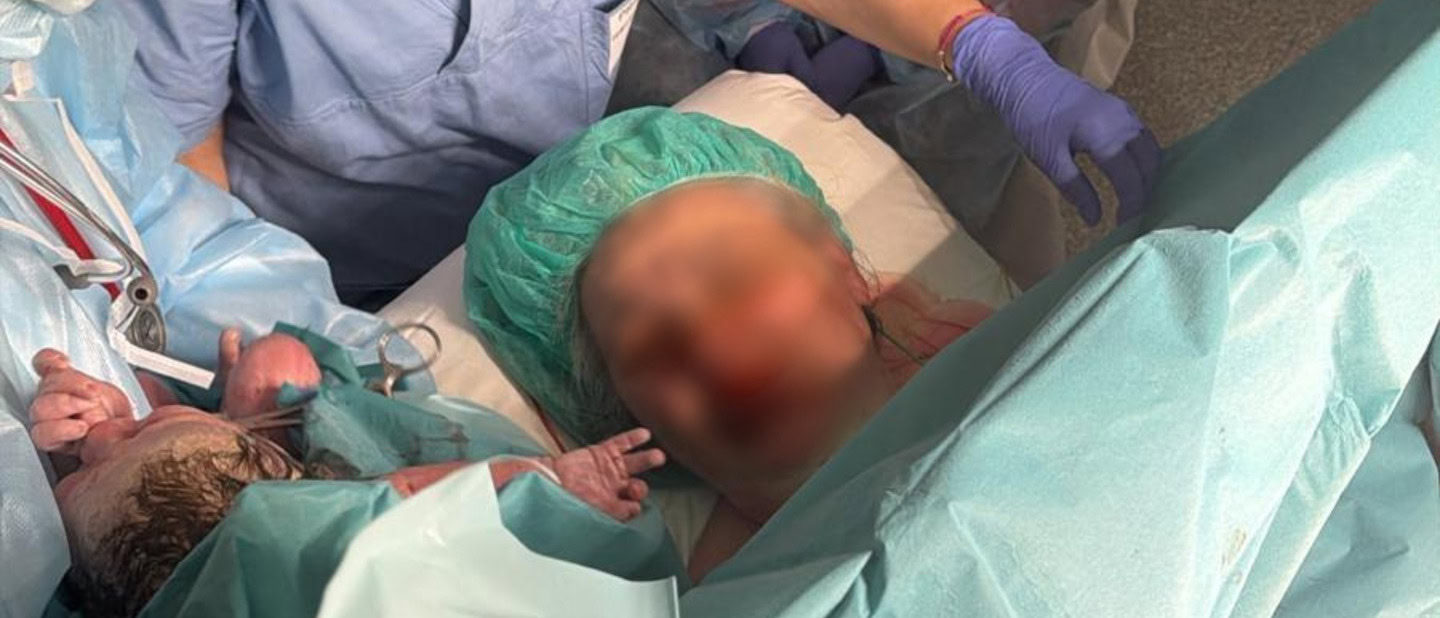 Il parto cesareo diventa “dolce”, all’ospedale di Vasto il primo intervento che avvicina la sala operatoria alla nascita naturale