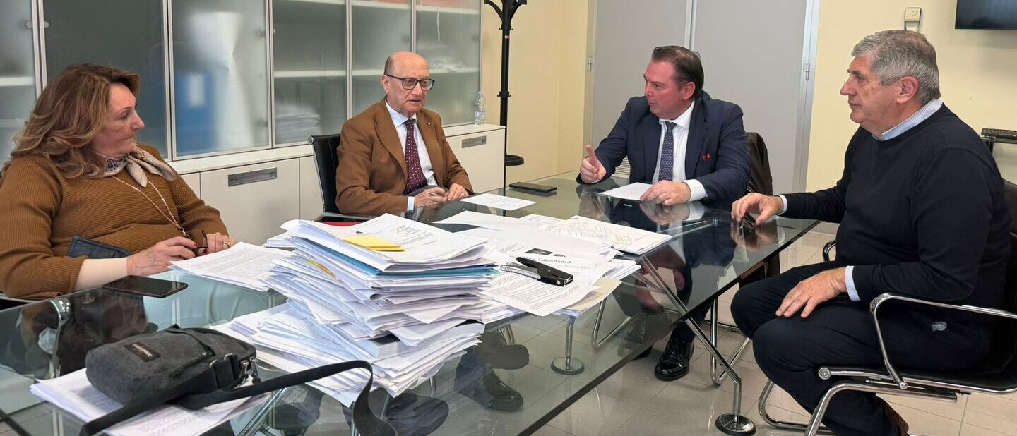 Meningite, nessuna correlazione con il caso di Pescara. Profilassi per 53 contatti stretti del 15enne di Chieti