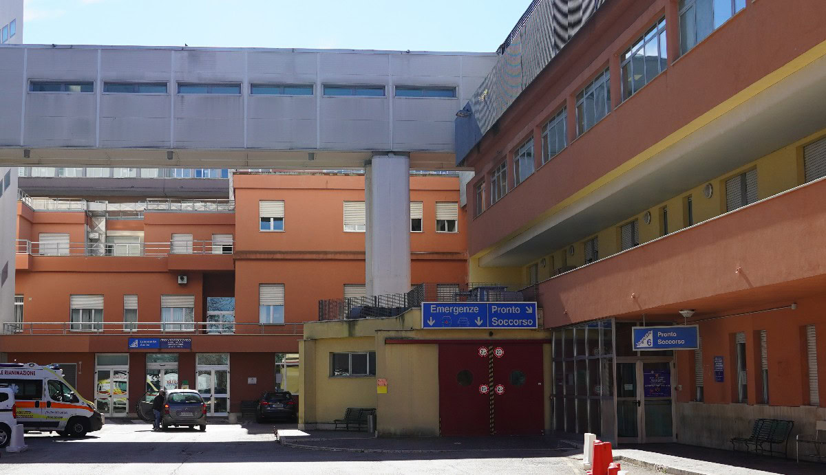 Blackout all’ospedale di Chieti, attivata nella notte l’unità di crisi: energia ripristinata senza trasferimenti di pazienti